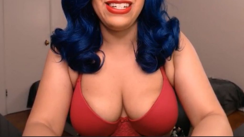 Curvy Kisses