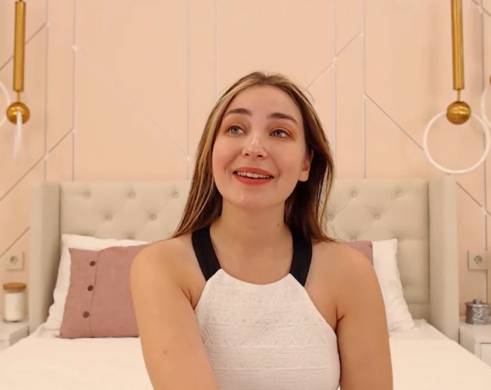 small tits teen webcam small tits teen webcam